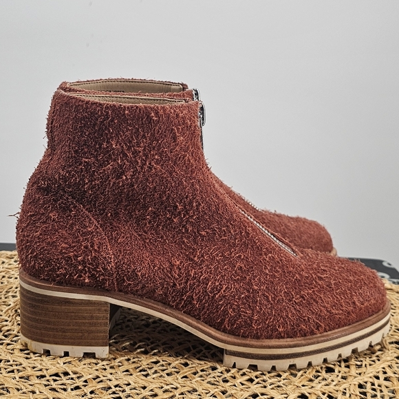 M4DE Burnt Orange Boots Lug Sole Size 9.5 - Picture 1 of 13
